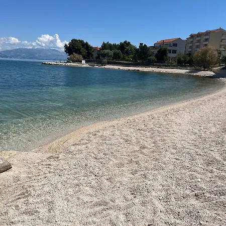 Апартаменты Beach *